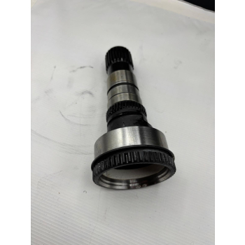 Wałek pompy skrzyni RE39406